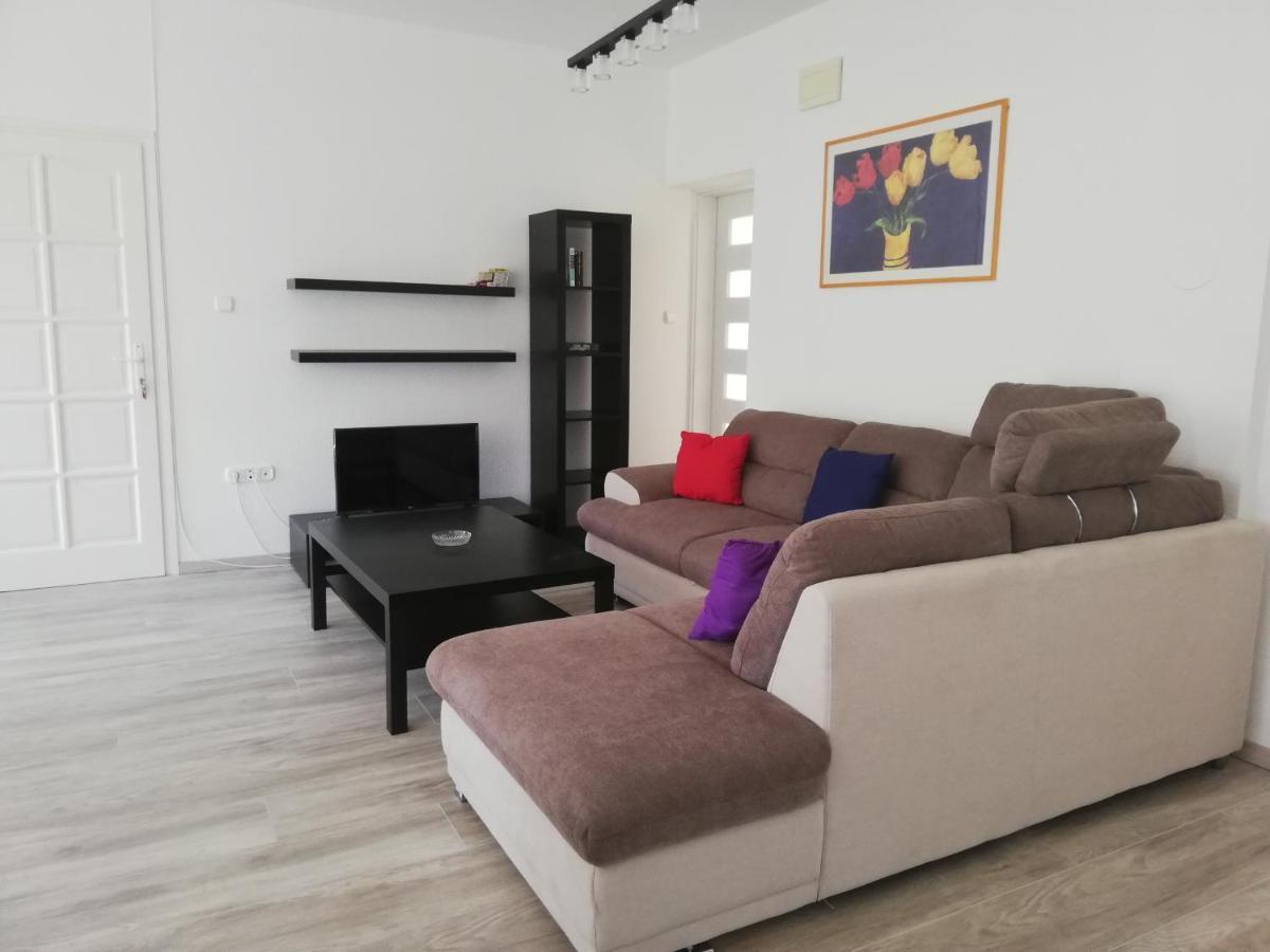 Levente Apartman Балатондьёрёк Экстерьер фото